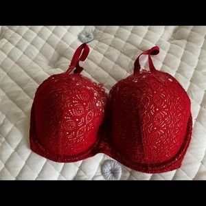 2 for $15 Victoria’s Secret 34DD red Dream Angle Demi Bra.
